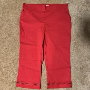 Women’s Red Capri Size XL Stretchy Brand New With Tags